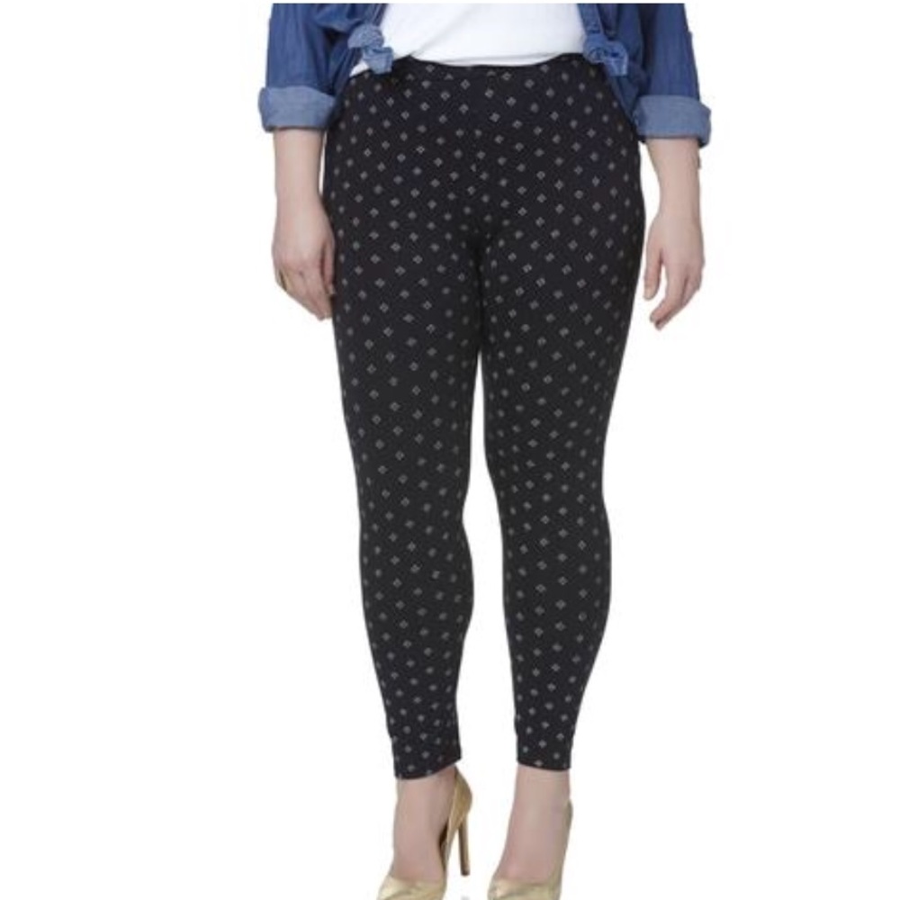 Simply Emma Women's Plus Leggings - Diamond Print